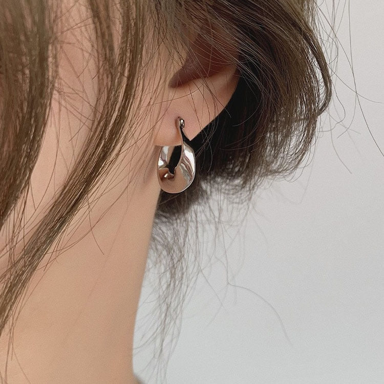 BEI WRH 925 Silver Needle Retro Earrings Geometric Twist Temperament Earrings(Silver)